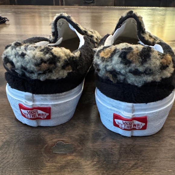 Vans Leopard-Pattern Fuzzy Slip-On Shoes in Black, Tan, Cream - Picture 4 of 7
